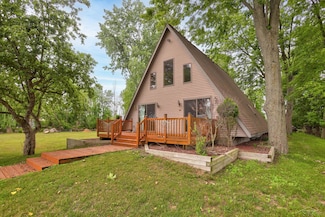 5196 Beachwood Rd, Standish, MI 48658