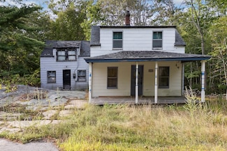 350 Pine Hill Rd, Cape Neddick, ME 03902