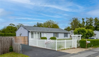25 Bonaparte St, North Providence, RI 02904