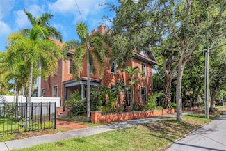 950 12th St N, Saint Petersburg, FL 33705