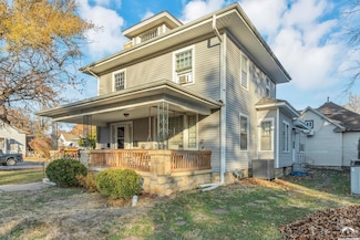 1500 SW Mulvane St, Topeka, KS 66604