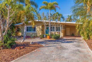 4010 Helena St NE, Saint Petersburg, FL 33703