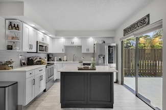 1302 13th Ct, Palm Beach Gardens, FL 33410