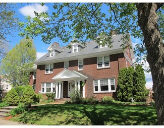 24 Whitman Rd, Worcester, MA 01609