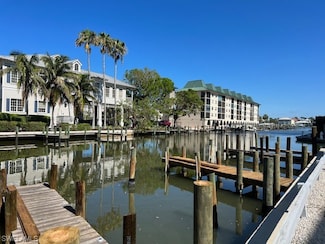361-4 Vanderbilt Beach Rd, Naples, FL 34108