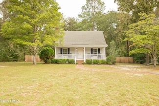309 Wintergreen Rd, Walterboro, SC 29488