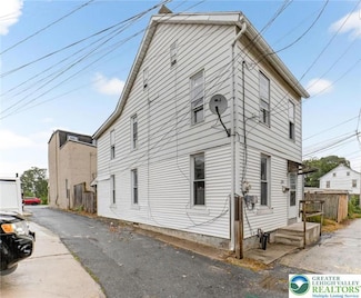 1141 Emmett St, Allentown, PA 18102