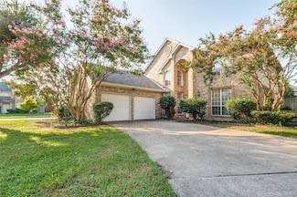 2402 Whispering Cove Cir, Garland, TX 75044