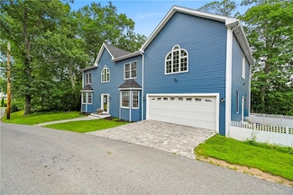 70 Shady Ln, Pascoag, RI 02859