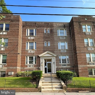 1404 Tuckerman St NW Unit 202, Washington, DC 20011