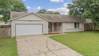 816 W Birmingham St, Broken Arrow, OK 74011