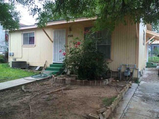 2518 Logan Ave, Laredo, TX 78040