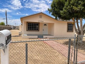1704 S Maple Ave, Yuma, AZ 85364