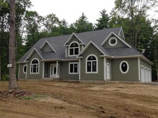 5 Indian Pipe Dr Unit 11, Hadley, MA 01035