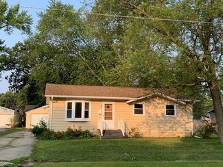 338 Perry Ave, South Beloit, IL 61080