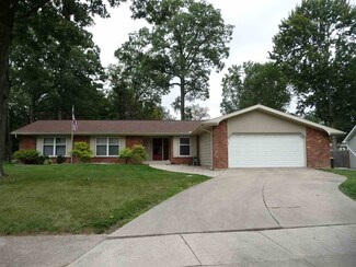 1928 Forest Valley Dr, Fort Wayne, IN 46815
