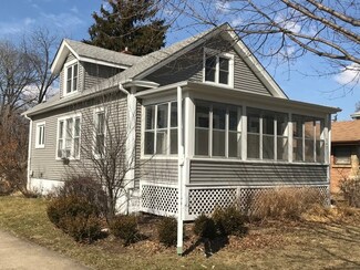 347 S Fordham Ave, Aurora, IL 60506