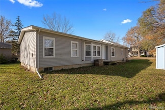 825 Smith St, Monroe, MI 48161
