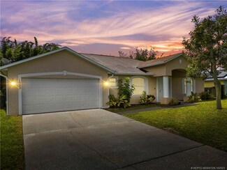 1002 SW Mccall Rd, Port Saint Lucie, FL 34953