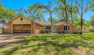 223 Enchanted Dr, Enchanted Oaks, TX 75156