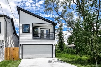 7902 Sealey St, Houston, TX 77088