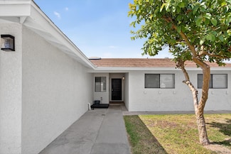 3907 Genine Dr, Oceanside, CA 92056