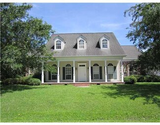 615 Willowdale Blvd, Luling, LA 70070