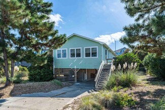 123 Bayberry Dr, Kitty Hawk, NC 27949