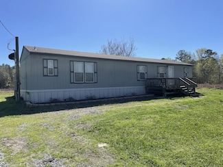 150 Hickory Hill St, Zavalla, TX 75980