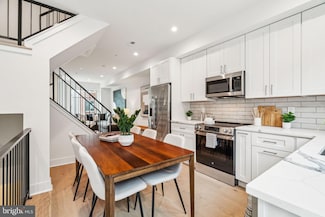 1407 S Napa St, Philadelphia, PA 19146
