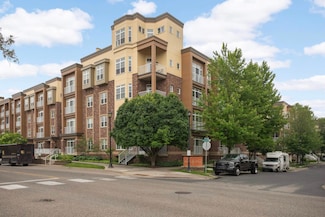 2405 39th Ave NE Unit 101, Saint Anthony, MN 55421