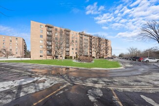 1747 W Crystal Ln Unit 507, Mount Prospect, IL 60056