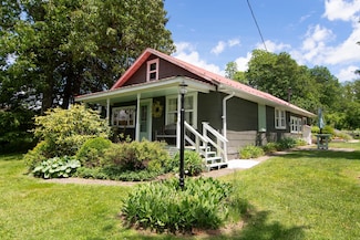 27799 Midland Trail E, Lewisburg, WV 24901