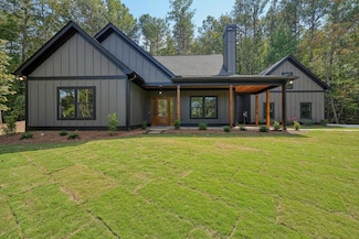 8697 Highway 136 W, Talking Rock, GA 30175