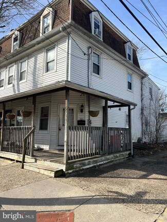 301 Broad St, Beverly, NJ 08010