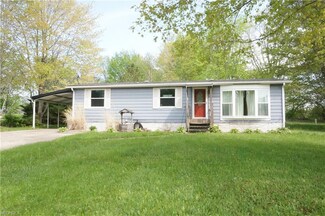 63 Tracy Ln, Hiram, OH 44234