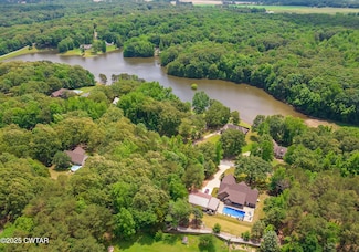 43 Northshore Dr, Jackson, TN 38305