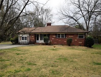 616 Denning Place, Charlotte, NC 28227