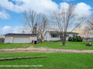 595 W Howell Rd, Mason, MI 48854