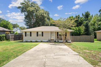 113 Marimba St Unit B, Mary Esther, FL 32569