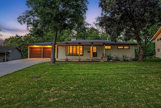 8545 Zenith Rd, Minneapolis, MN 55431