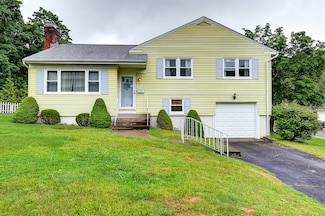 47 Hoffman Rd, Manchester, CT 06042