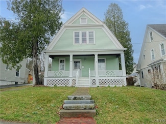 54 Hartford Terrace, New Hartford, NY 13413