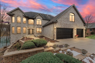 730 Cirque Ct, Crown Point, IN 46307