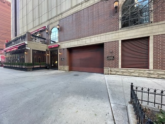 630 N State St Unit P316, Chicago, IL 60654