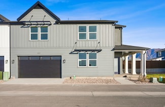 857 S Greenway Dr W, Springville, UT 84663