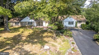 707 Forrest Ave, Jenkintown, PA 19046
