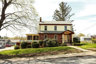 39 Sunset Rd, Gardner, MA 01440