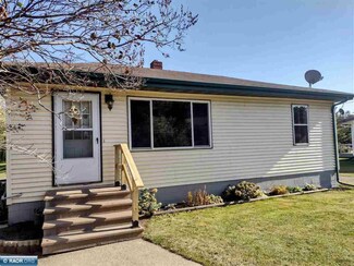 5474 Carnation Ave, Virginia, MN 55792
