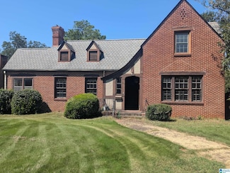 705 Maple Dr, Talladega, AL 35160